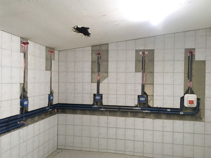 Sanierung der Duschen und Austausch Schließanlage